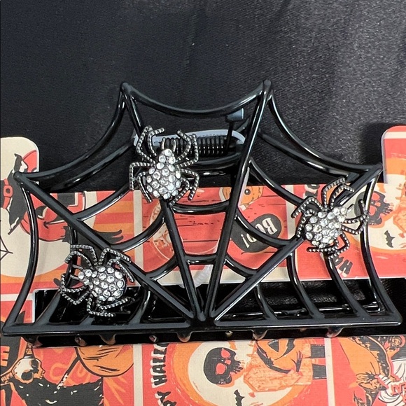 Piper K | Halloween Hair Clips Set - Picture 6 of 11